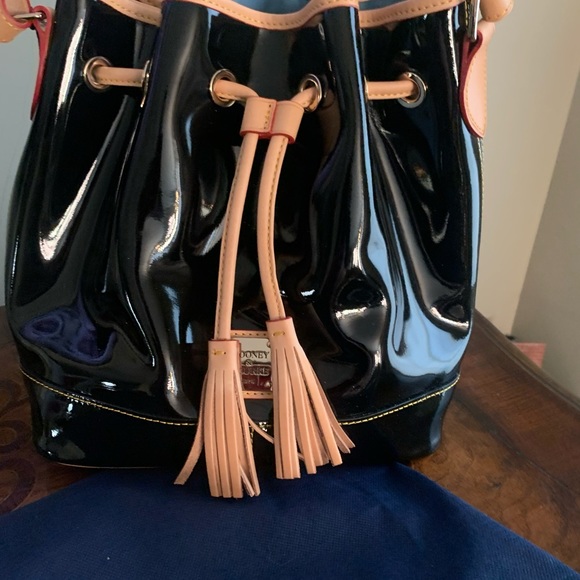 NWT Dooney & Bourke black patent leather bucket drawstring bag. - Picture 2 of 7